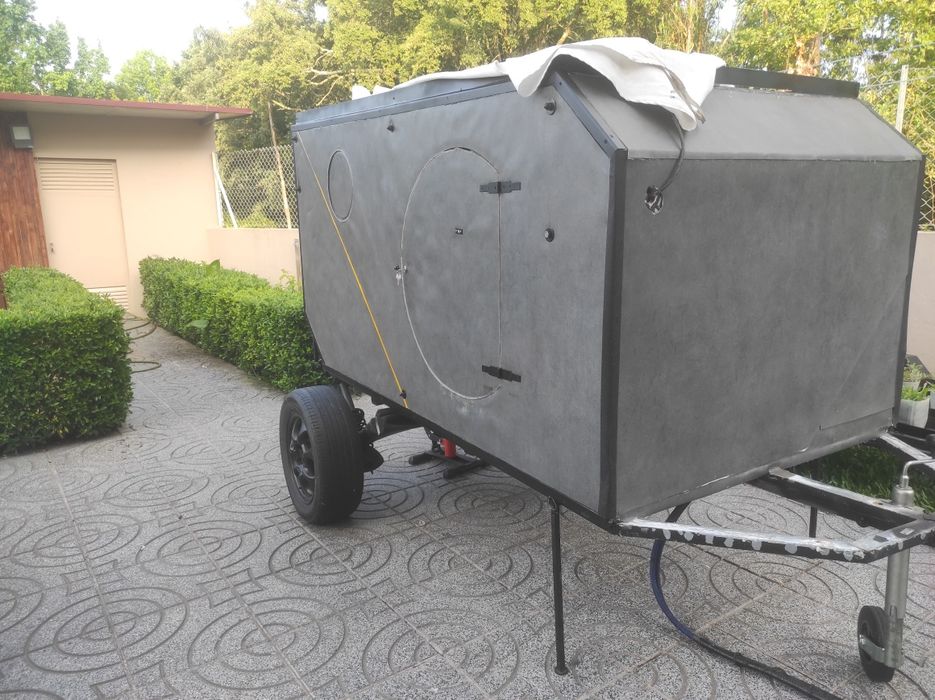 Trailer reboque com suspensão
