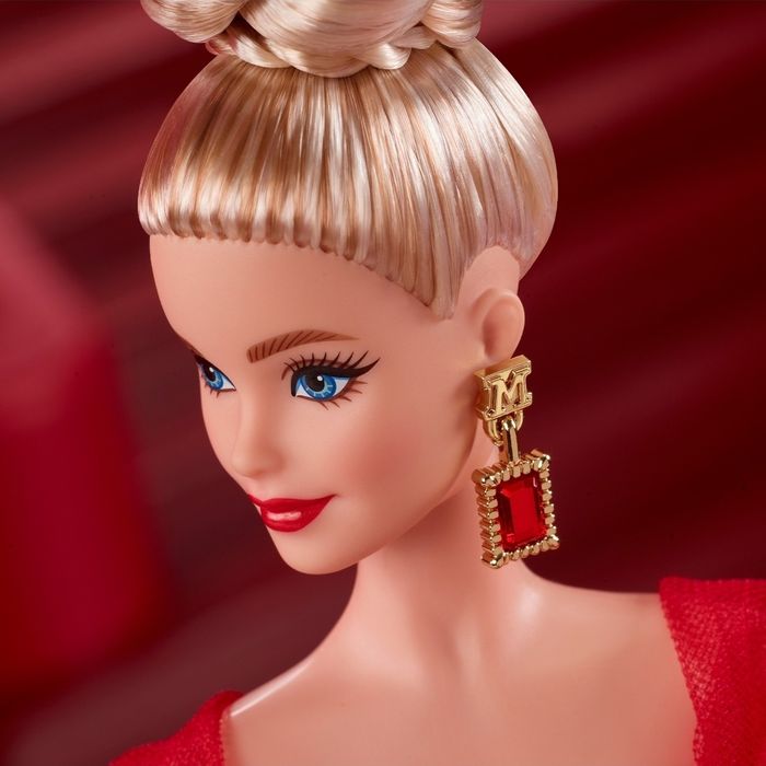Колекційна лялька Barbie Signature Ruby Red 80-та річниця (JBJ17)