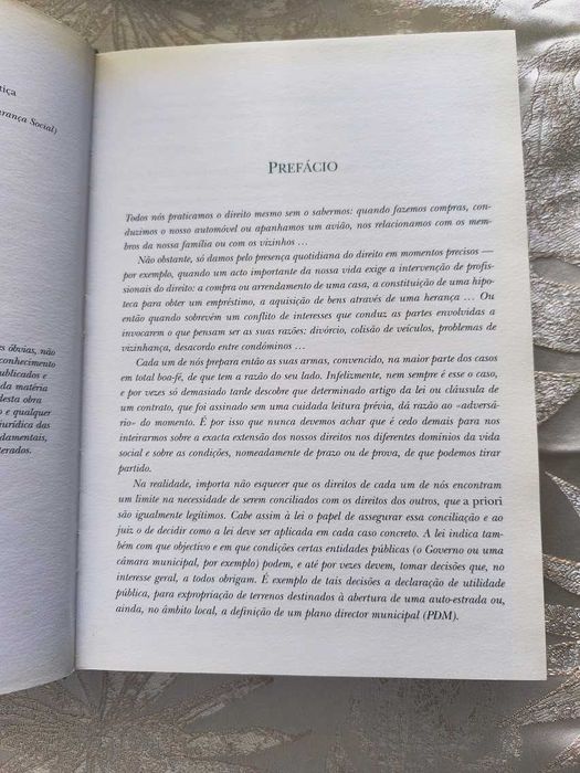 Livro ” Guia Prático da Lei”  Selecções Reader´s Digest