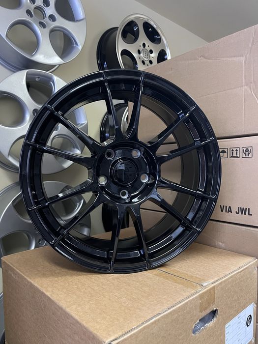 Jantes 18” 5x120 Estilo OZ Ultraleggera compativeis BMW