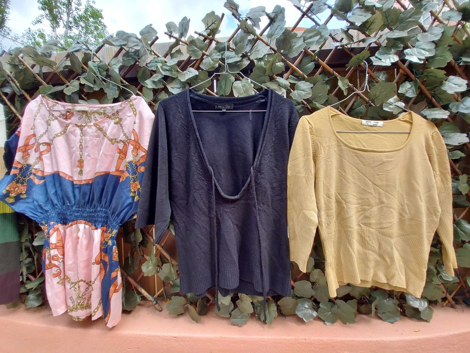 Conjunto 5 peças - Tam. S/M - 4 Camisolas de lã + 1 Túnica