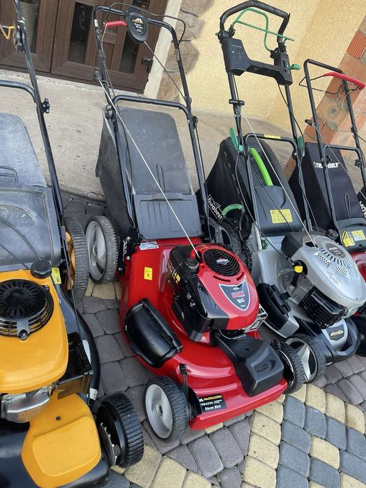 Газонокосарки бензинові косарки самохідні Honda Briggs Stratton  Al-ko