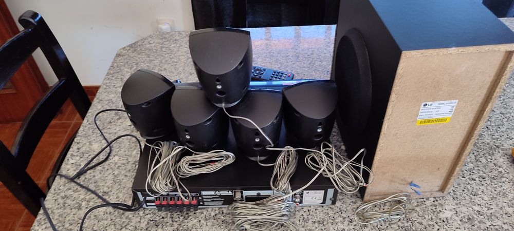 Home cinema LG com DVD  como novo