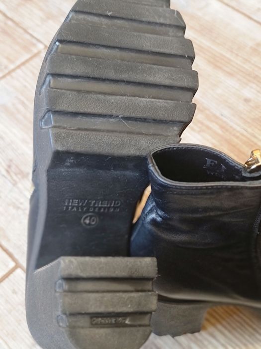 Ботинки,ботильоны на каблуке