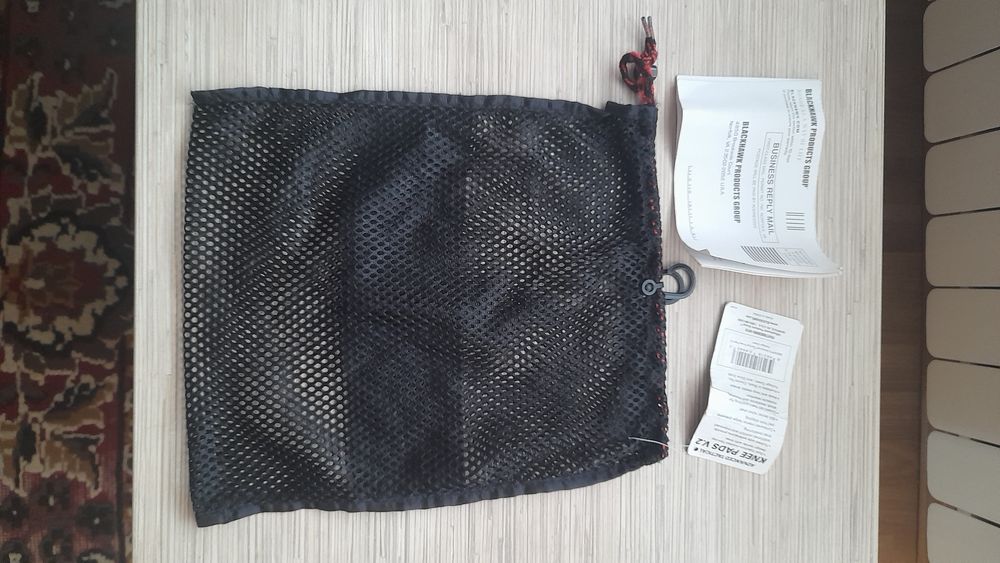 Pokrowiec na nakolanniki BLACKHAWK.