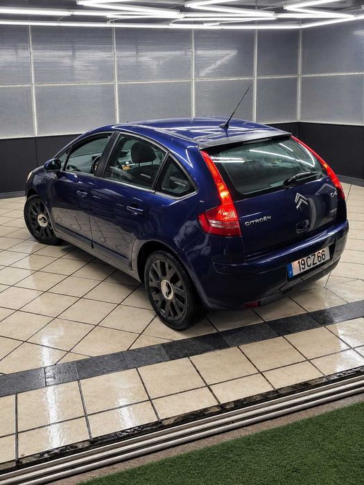 Citroen C4 1.6 HDi VTR Plus Caixa Automática