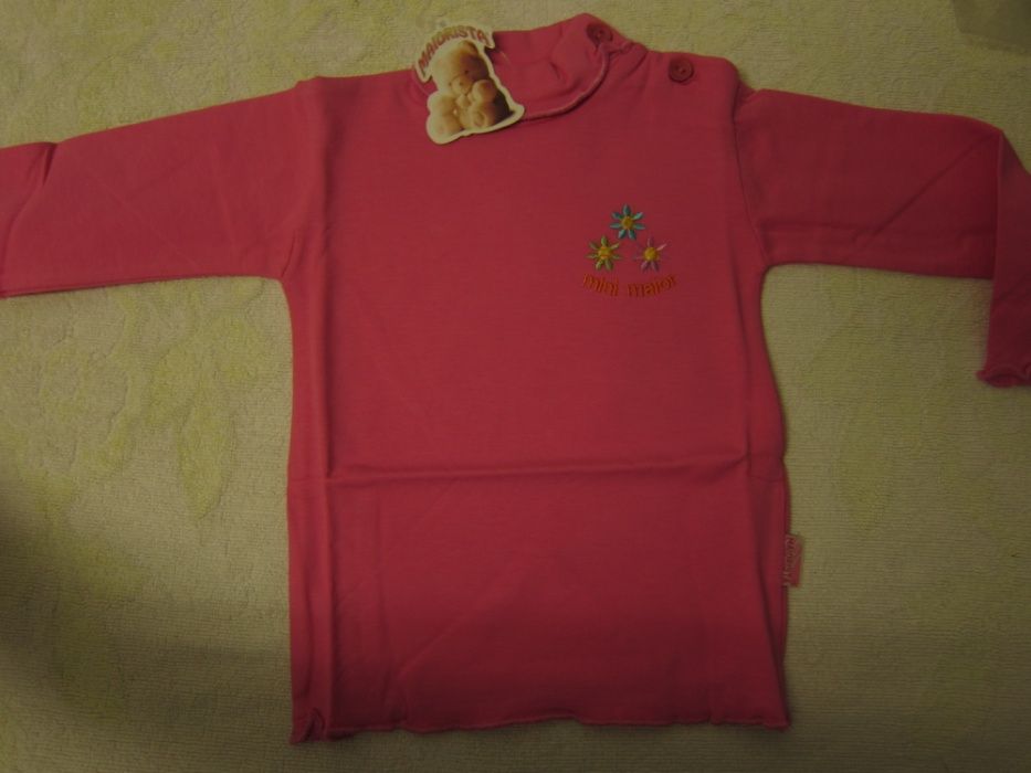 Camisola de Menina de gola alta Rosa com bordado das 3 flores mini mai