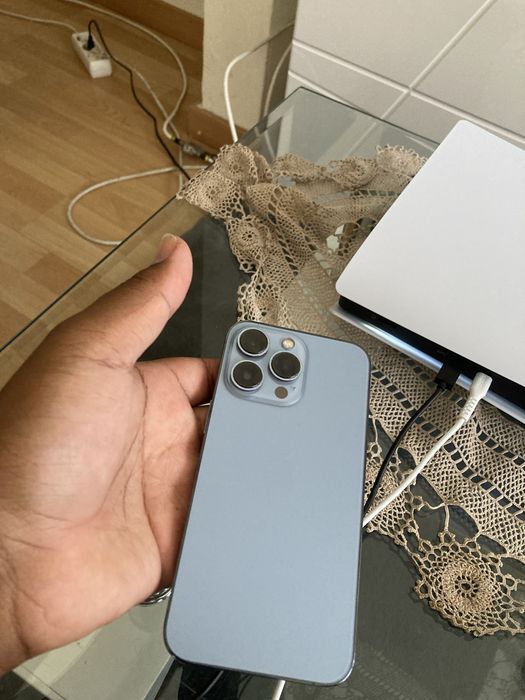 Iphone 13 pro usado em estado novo, so a bateria que nao e original mas , esta em 100%, tudo bem funcional