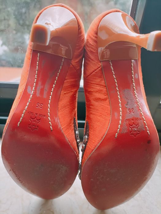 Vestido de noiva composto por 4 peças , feito para a ocasião veste S/M