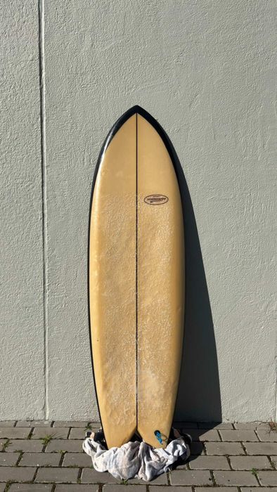 Prancha de surf 5,9 (twin fin)