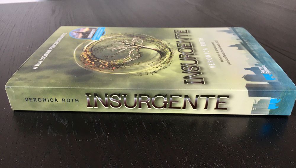Livro “Insurgente”