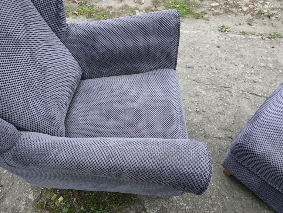 Fotele "uszak" 4 + pufy 4