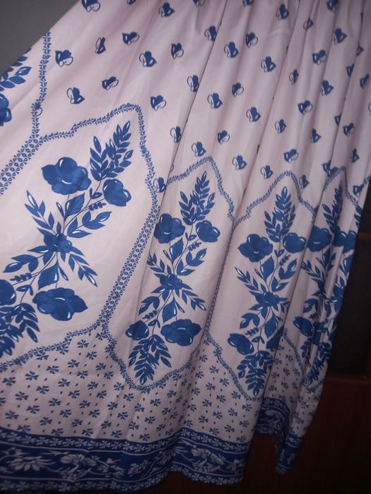 Закрита жіноча сукня 42 розміру