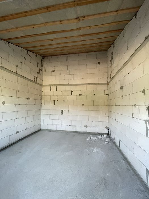 Квартира з двориком в Гнатівці