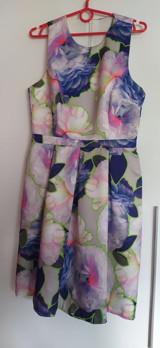 Sukienka neonowa Warehouse