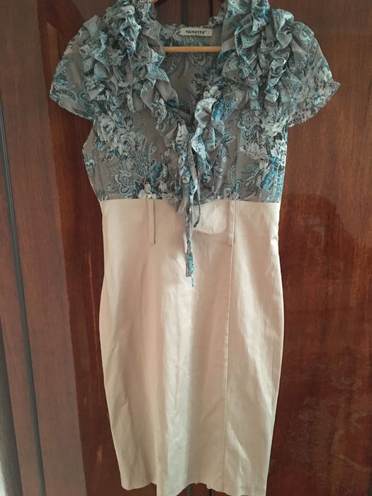 платья, сарафан 44-46 раз.