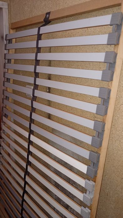 Estrado inteiriço IKEA 200 x 90cm
