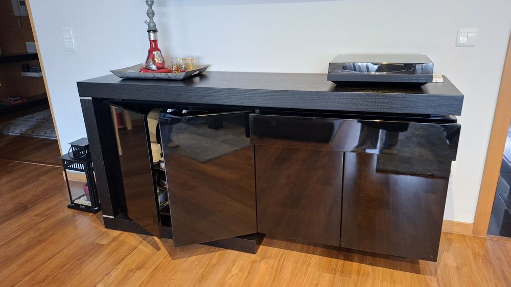 Mesa jantar e aparador - sala jantar