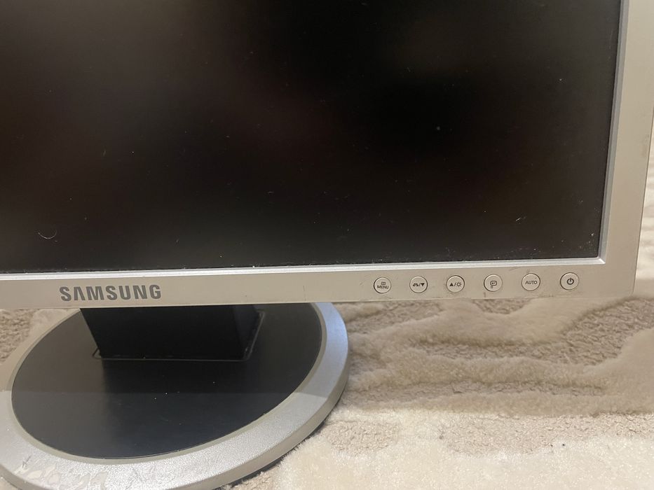 Монітор Samsung