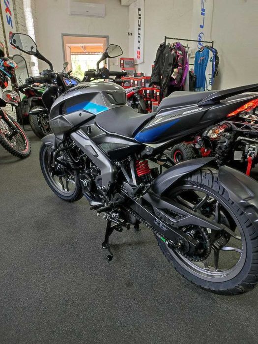 АКЦІЯ Мотоцикл BAJAJ Pulsar NS200