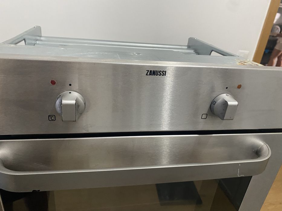 Forno elétrico Zanussi