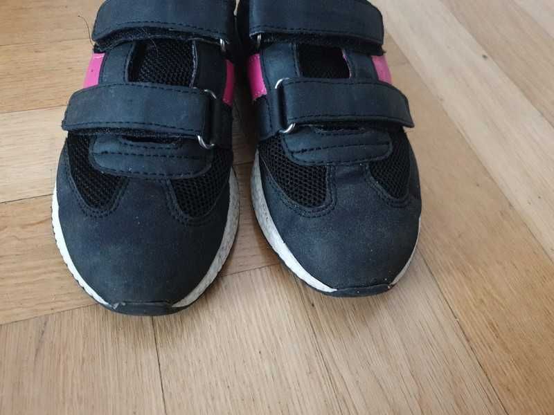 Sneakery r.26 stan dobry