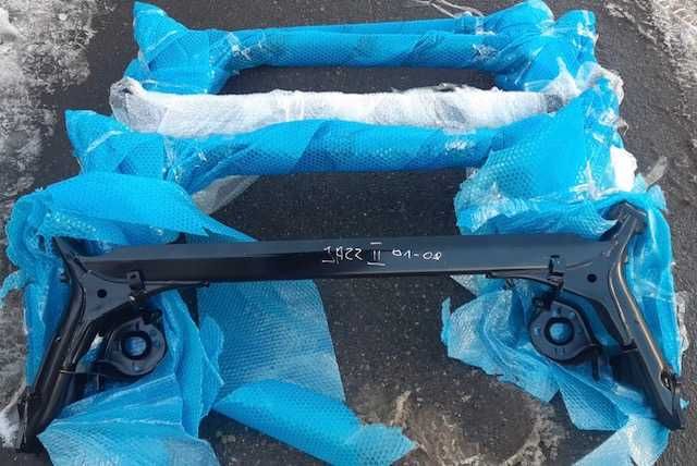 Honda Jazz II 2001 -  Belka Oś Tył Nowa