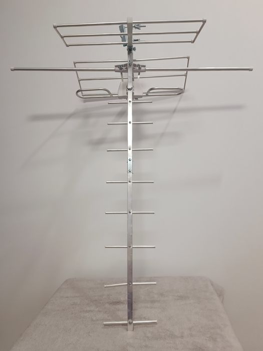 Antena kierunkowa zewnętrzna naziemna