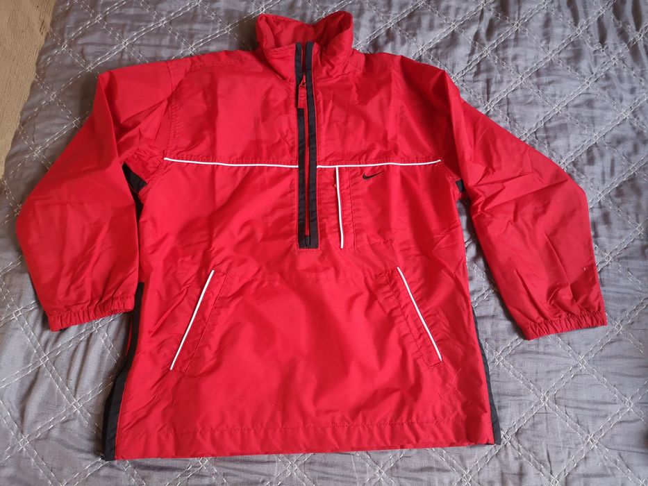 Bluza NIKE czerwona, dla nastolatka.