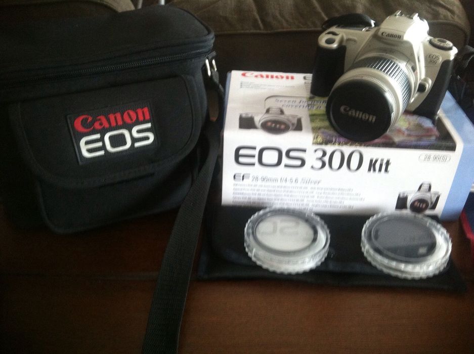 Maquina fotográfica EOS 300 - Kit.