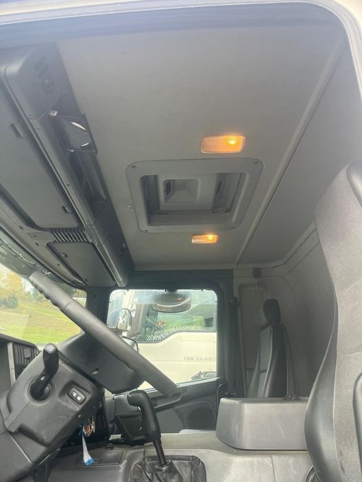Scania P 230