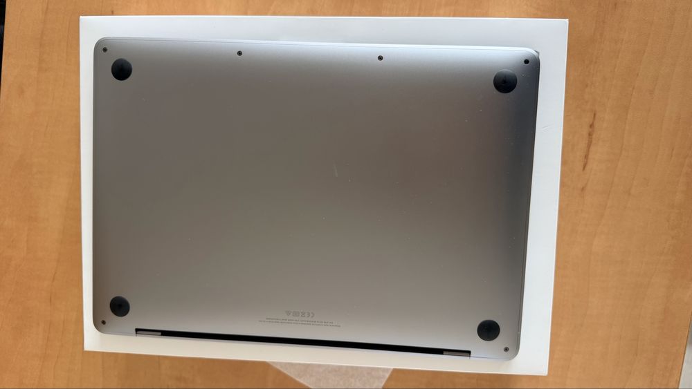 MacBook Pro 13 M1 8/256 2020 Space Gray