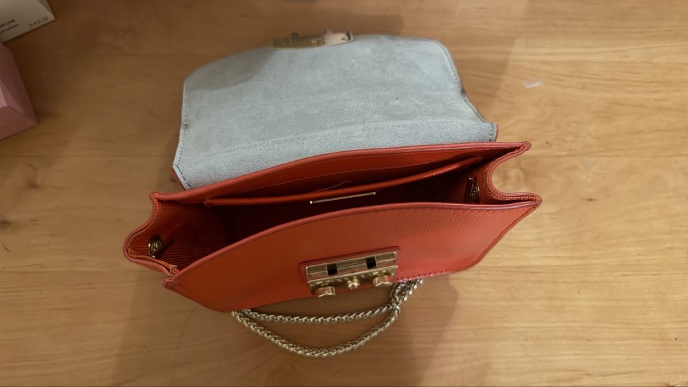 Продам сумку Furla оригінал