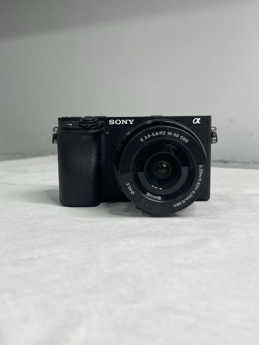 Vendo Sony a6400 + 18-55mm