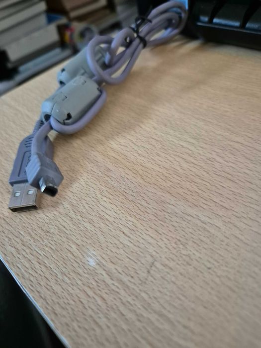 cabos usb vários para máquinas fotográficas