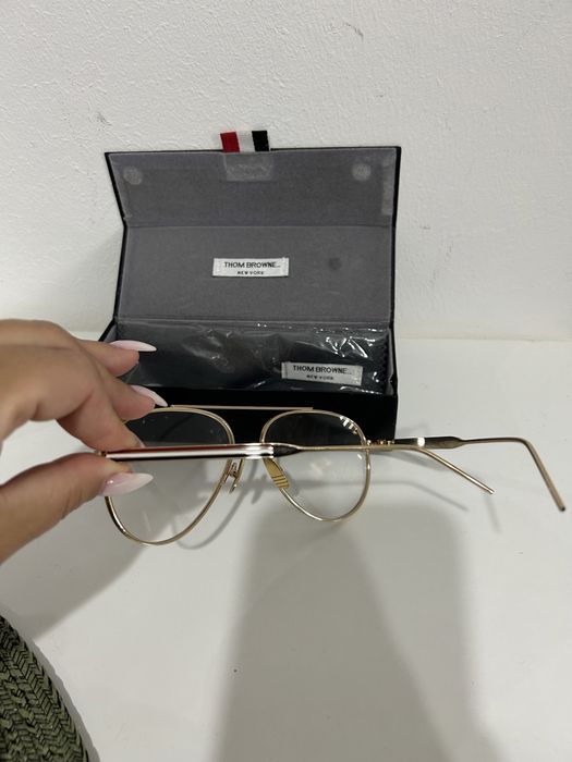 Okulary zerówki firmy Thom Browne