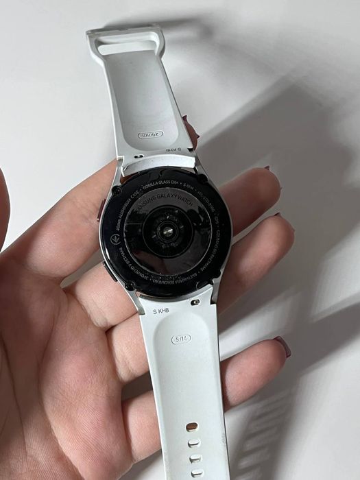 Смарт годиник Samsung galaxy watch 4