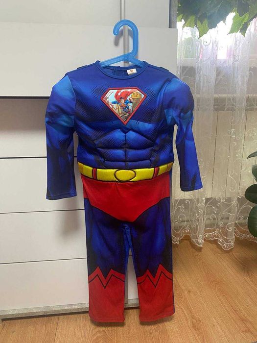 Костюм Супермен на 3-4г