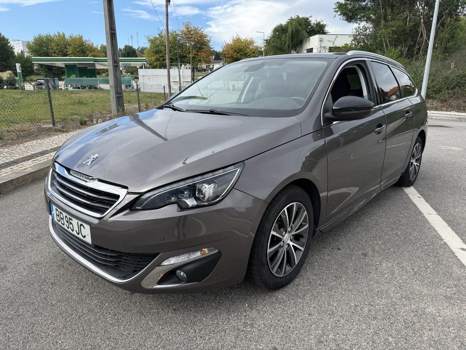 Peugeot 308 1.2 allure  180.000 km com teto panoramico