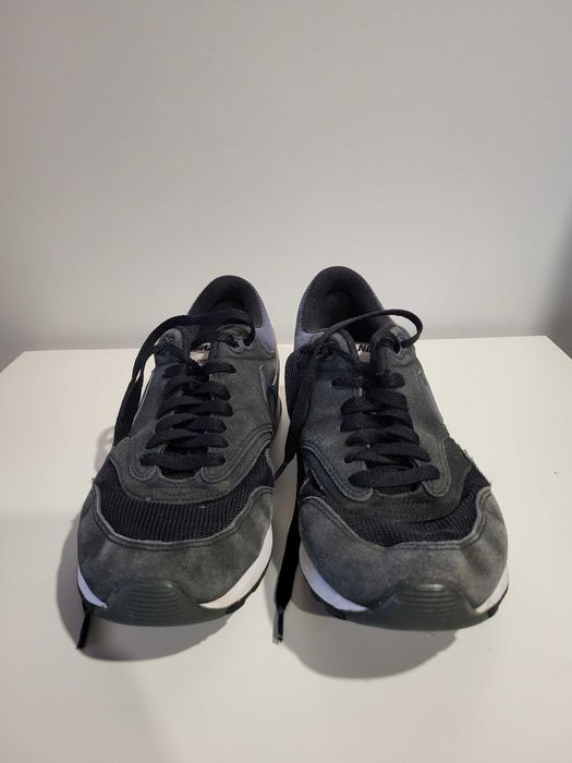 Sapatilhas Nike Escuras
