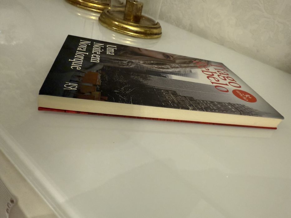 Livro Uma Noite em Nova Iorque de Tiago Rebelo