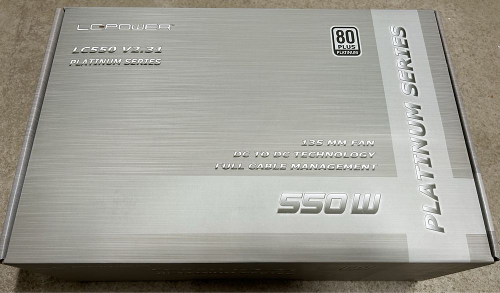 Zasilacz LC-POWER LC550 V2.3 (550 W; Aktywne; 135 mm) 80 Plus Platinum