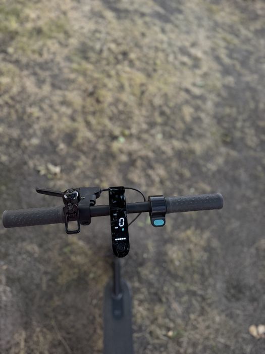 Xiaomi Mi Electric Scooter Pro 2 Mercedes-AMG Petronas F1 Team Edition