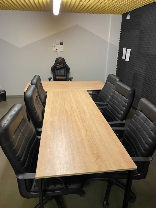 Кабінет керівника, стіл керівника. Столи керівника. Стол руководителя.