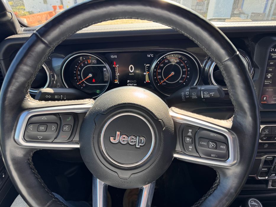 Jeep Wrangler Unlimited 3.6 V6 Automático | Fev. 2021 | 48.000