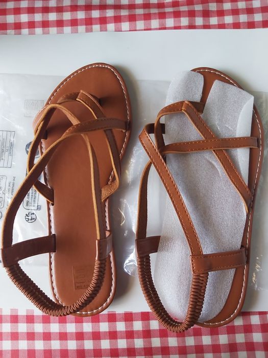 Sandálias rasas novas castanhas 37/38