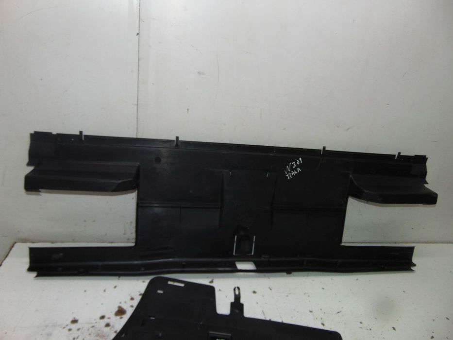 Mercedes w201/190 revestimento da mala