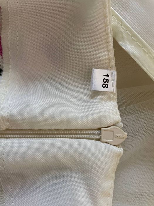 Продам вишиту сукню