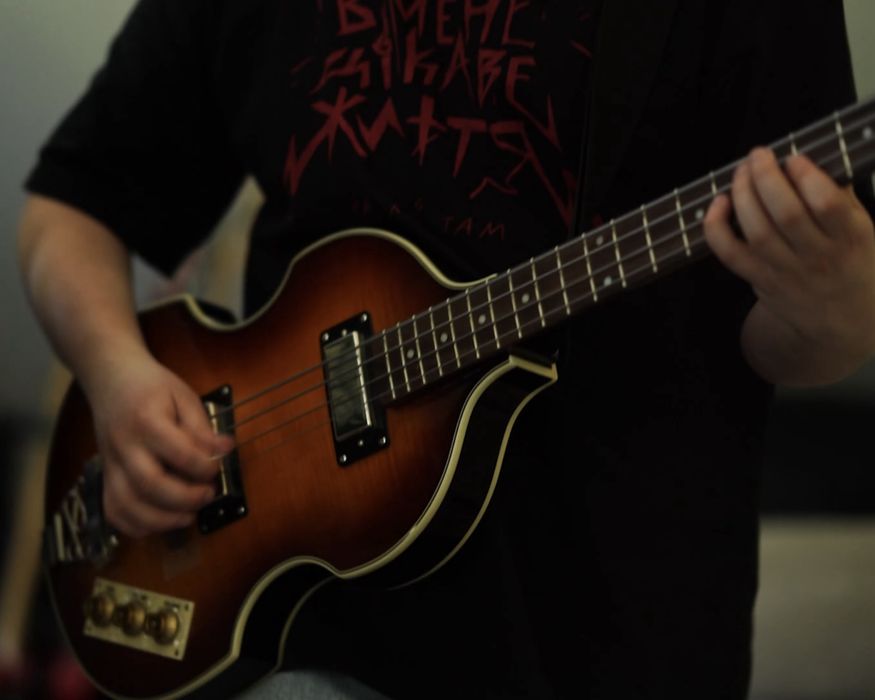 Бас-гітара Epiphone Viola Bass (нові flatwound струни)