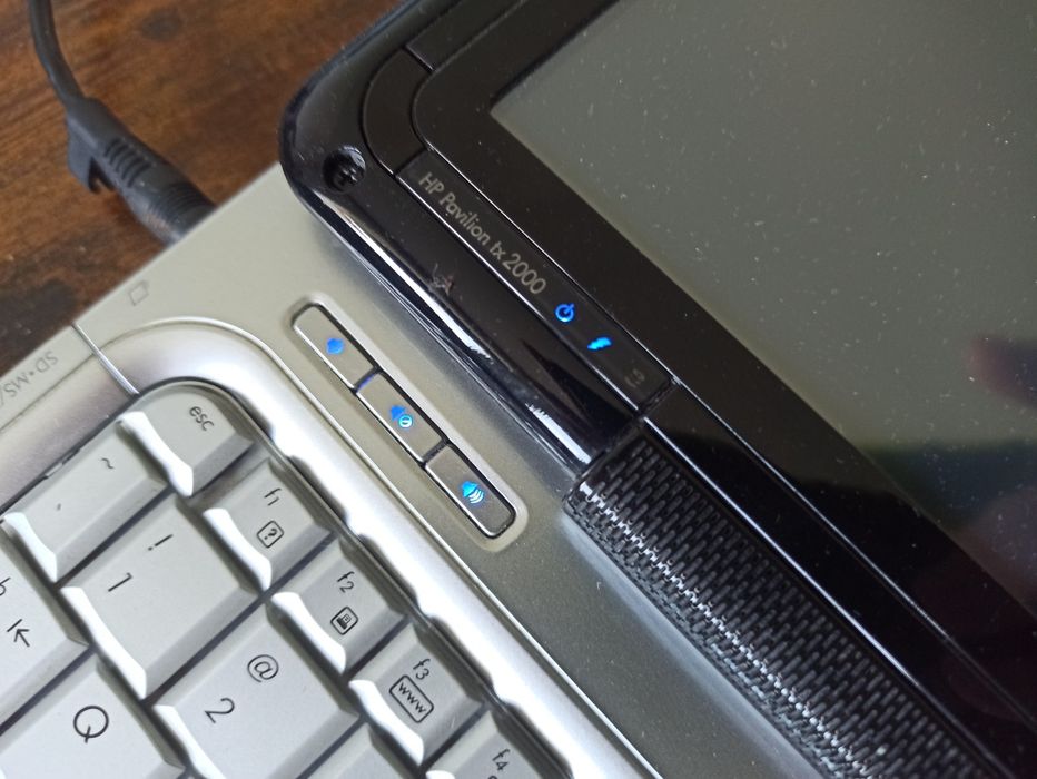 Retro laptop HP pavilon tx2650ew ekran dotykowy dwie baterie windows 7